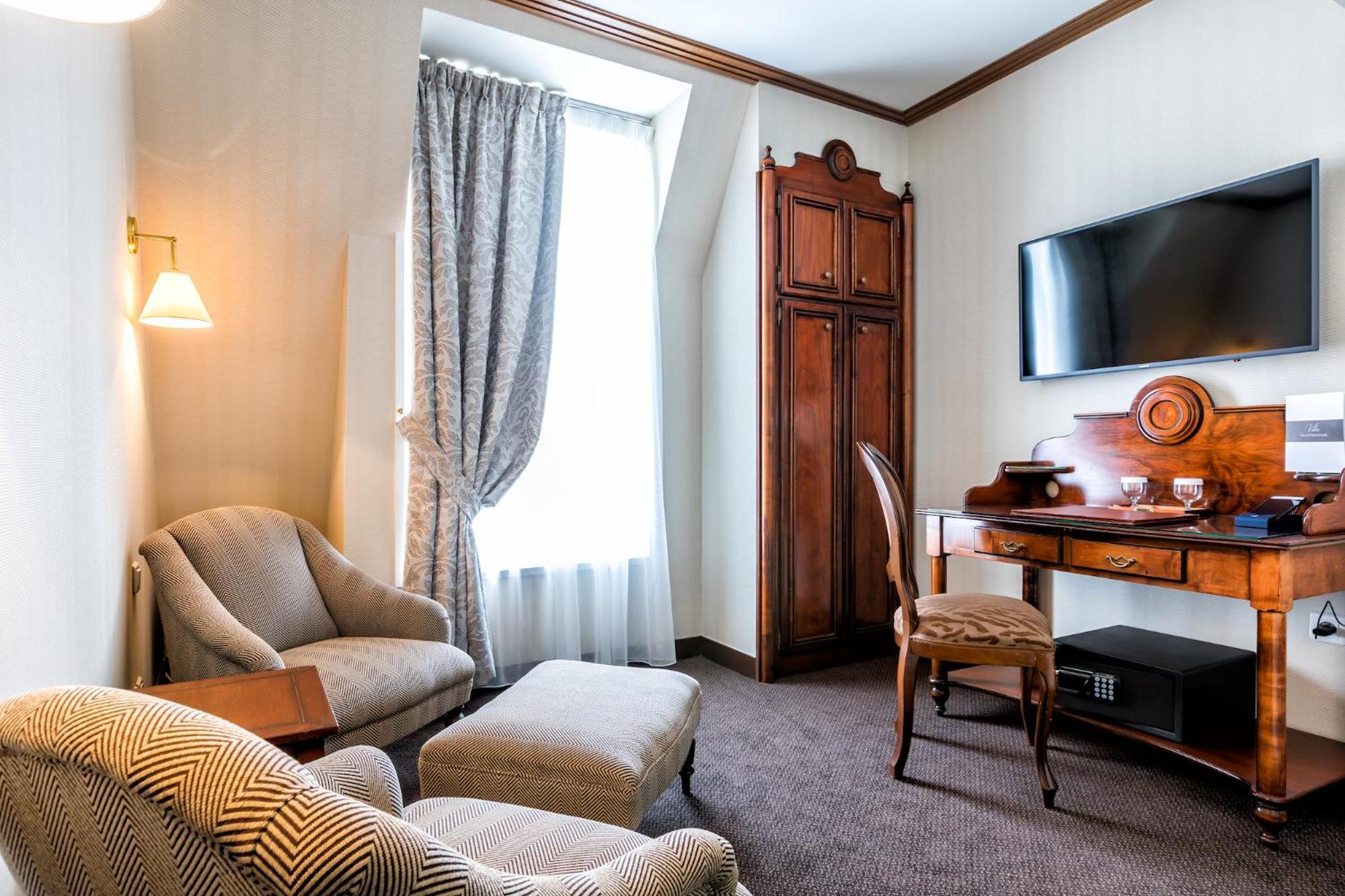 Junior Suite,1709974378:JPEG